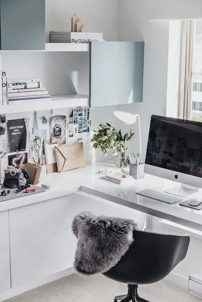 Sanfter Interior für kreative Persönlichkeit in Kanada - Gallery image 13