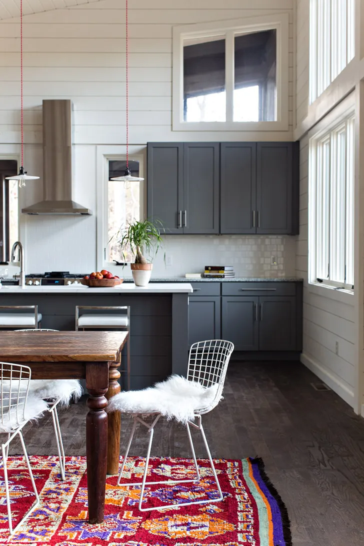 Сучасний дерев'яний будинок на березі озера - Gallery image 4