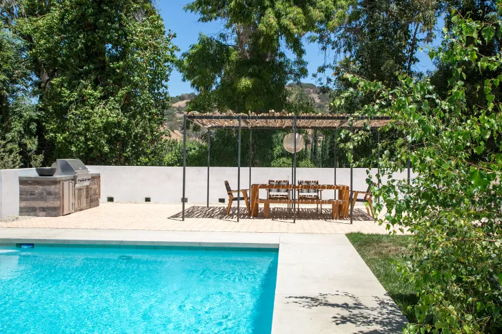 Світлий дім із великими вікнами в Лос-Анджелесі - Gallery image 15