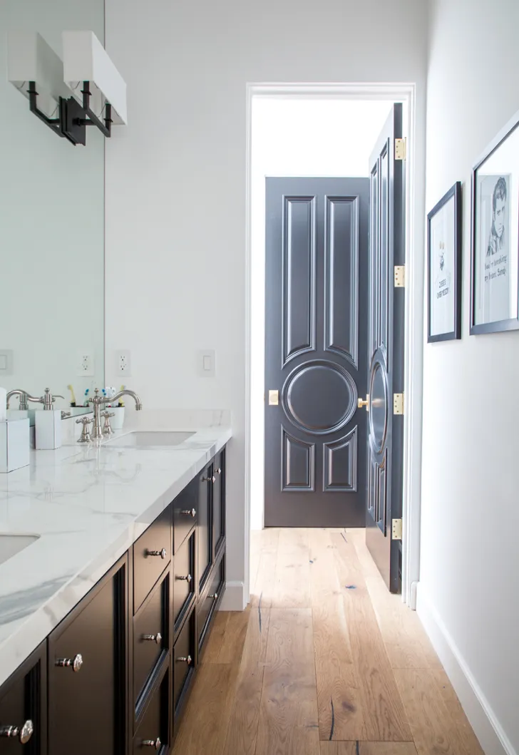 Світлий дім із великими вікнами в Лос-Анджелесі - Gallery image 14