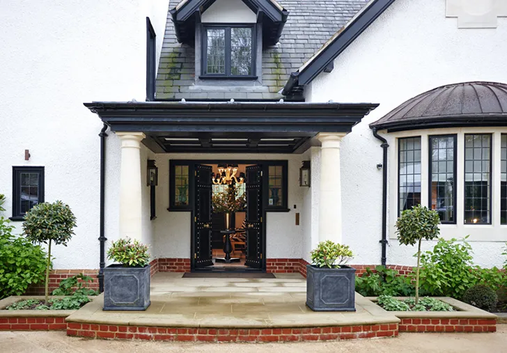 Розкішний відьом у Англії - Gallery image 1