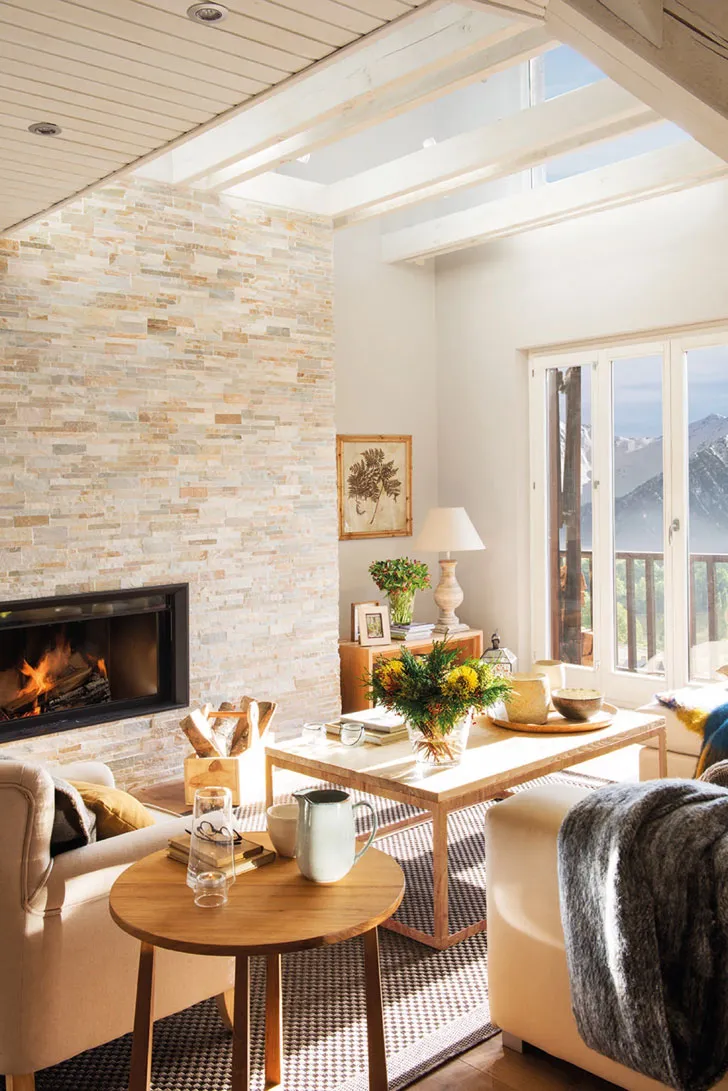 Небольшой дом со светлыми интерьерами в Пиренеях - Gallery image 2