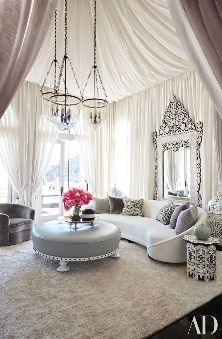 Дома знаменитостей: як живуть сестри Кардашян - Gallery image 15