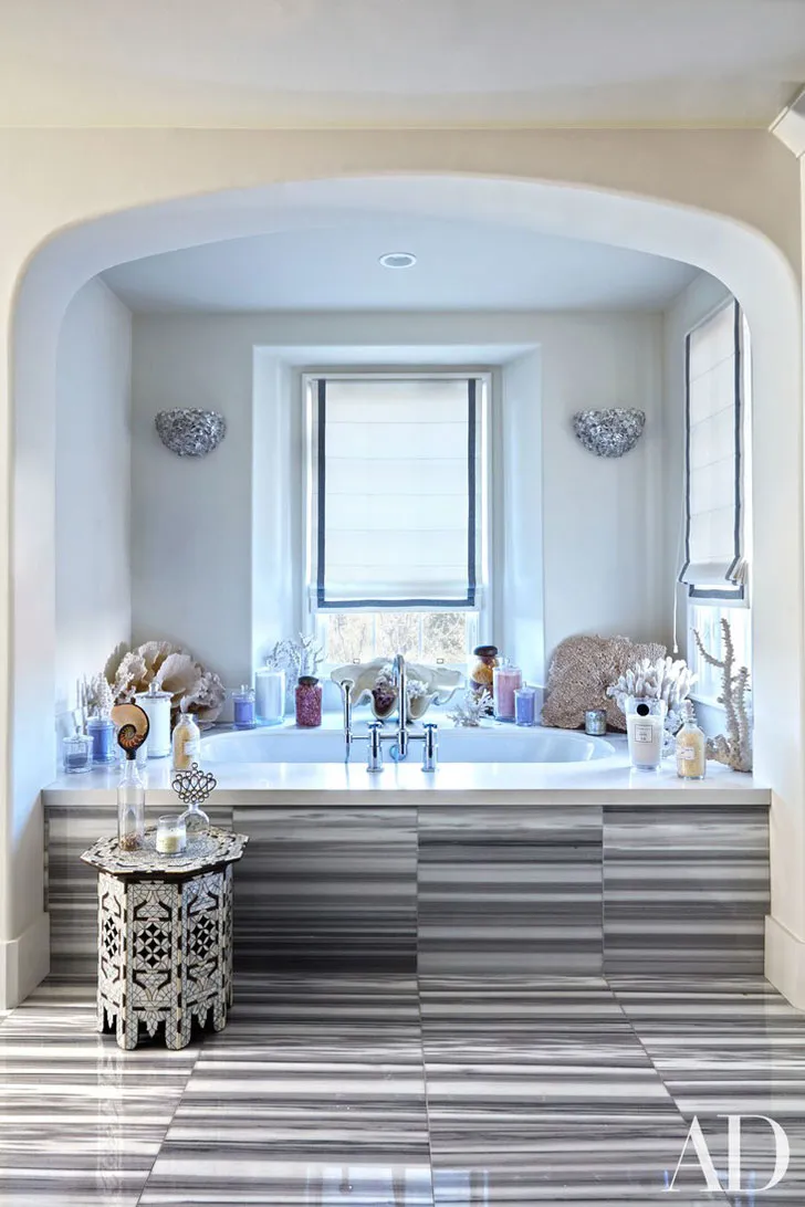 Дома знаменитостей: як живуть сестри Кардашян - Gallery image 19