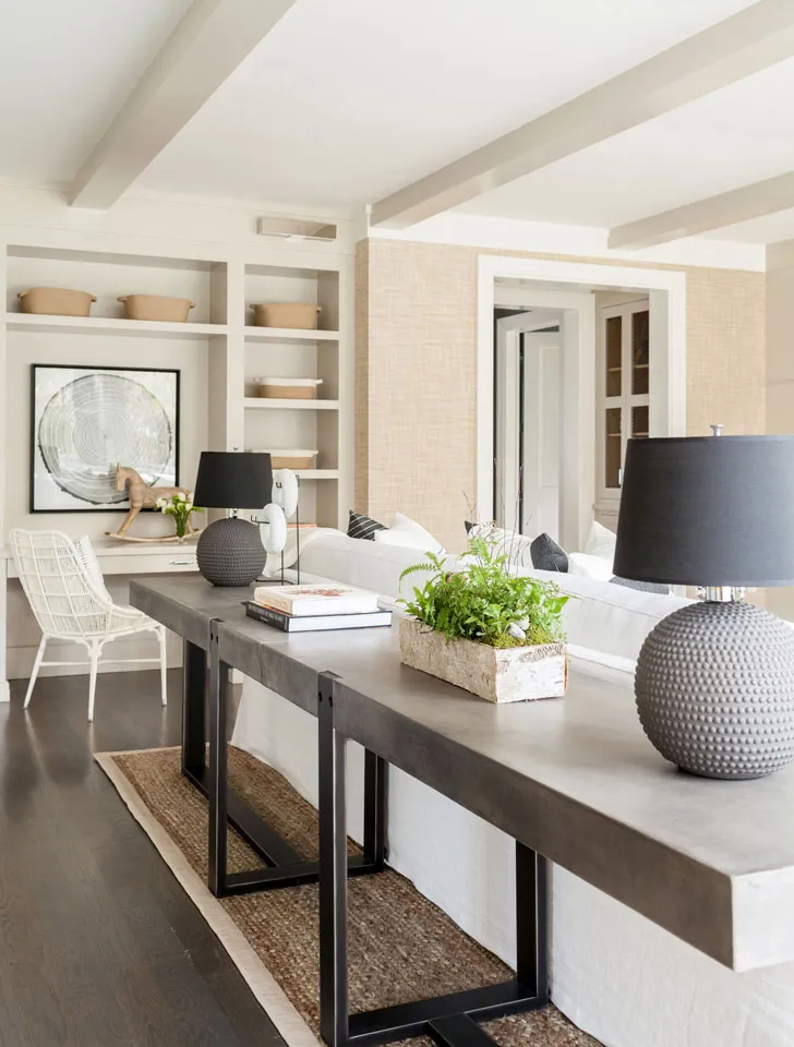 Beautiful Interior of a Family Country House in the USA - 4