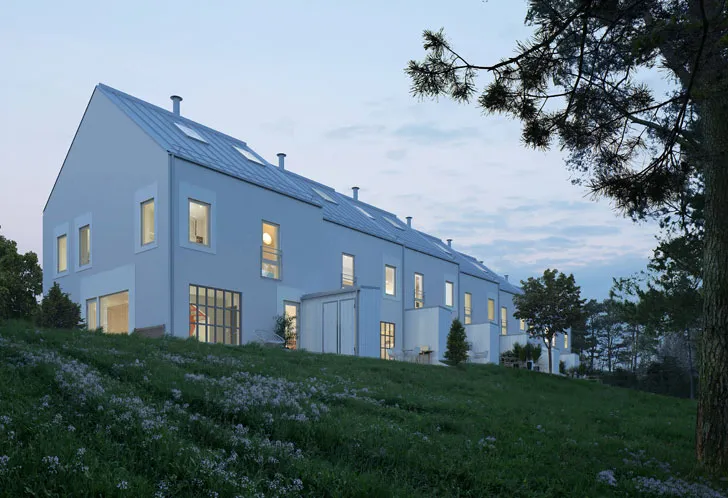 Modernes Townhouse am See in Schweden - Gallery image 1