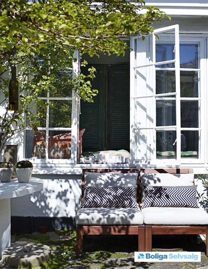 Casa de campo modesta por fuera, elegante por dentro en Dinamarca - Gallery image 1