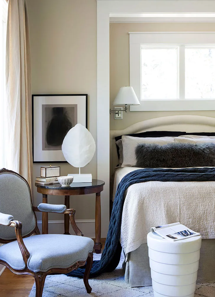 Елегантний і благородний інтер'єр дерев'яного котеджу в США - Gallery image 10