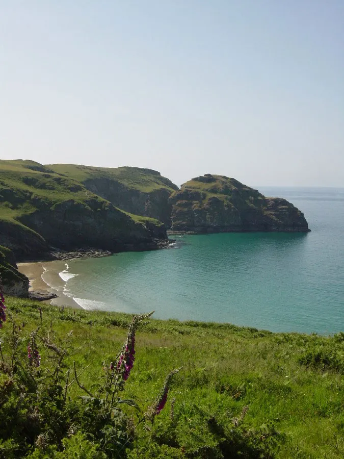 Неймовітний дім на місці старої часовні біля моря в Англії - Gallery image 17