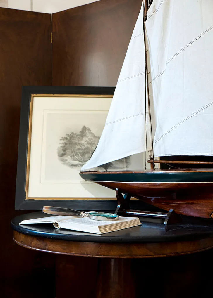 Елегантний і благородний інтер'єр дерев'яного котеджу в США - Gallery image 16