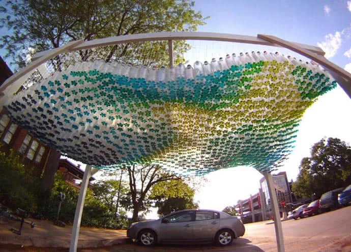 45 Идей переработки пластиковых бутылок plastic-bottle-art-architectureartdesigns (12)