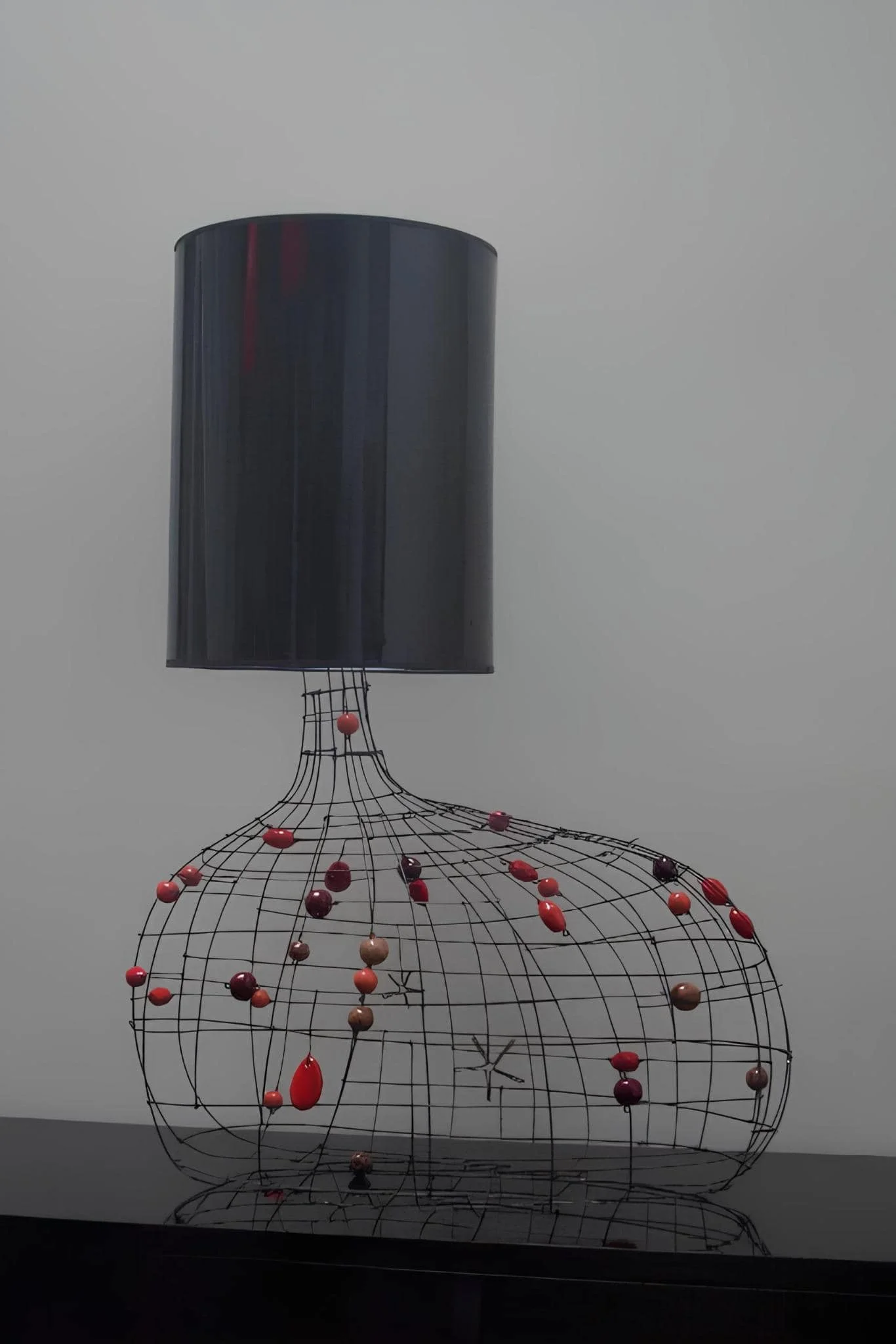 带珠子的wire托盘