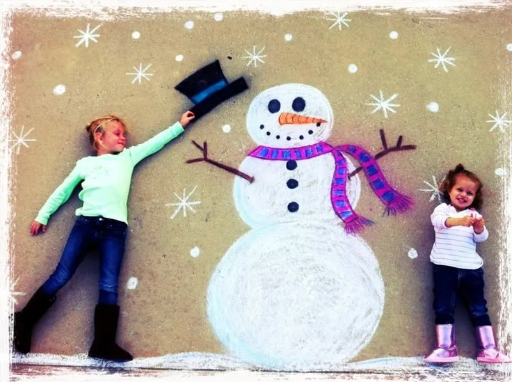 40 Creative and Unique Ways to Take a Family Photos for your Christmas Cards 19