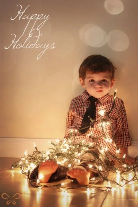 40 Creative and Unique Ways to Take a Family Photos for your Christmas Cards 9