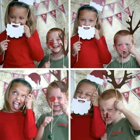 40 Creative and Unique Ways to Take a Family Photos for your Christmas Cards 10