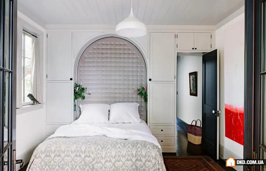 Как сделать маленькую спальню просторнее: 8 эффективных идей