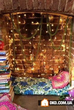 如何装饰装饰性壁炉：10个最佳创意，50个明亮示例