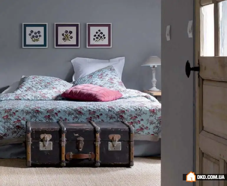 If There's No Room for a Wardrobe in the Bedroom: 5 Ideas for Clothing Storage