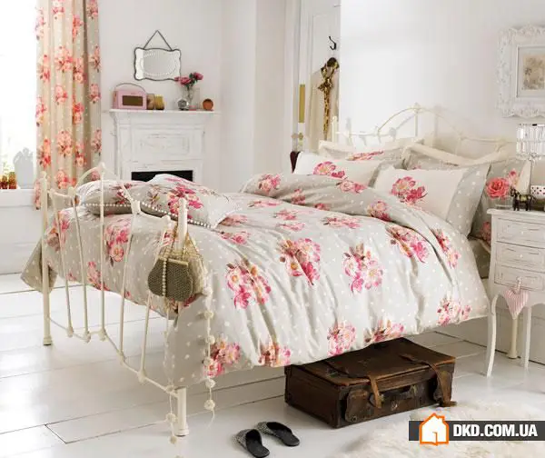 If There's No Room for a Wardrobe in the Bedroom: 5 Ideas for Clothing Storage