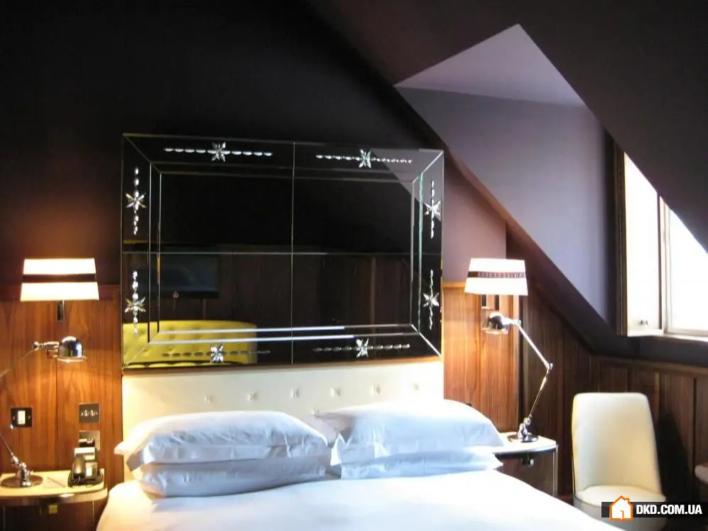 如何装饰坡屋顶房间:4个步骤打造温馨氛围