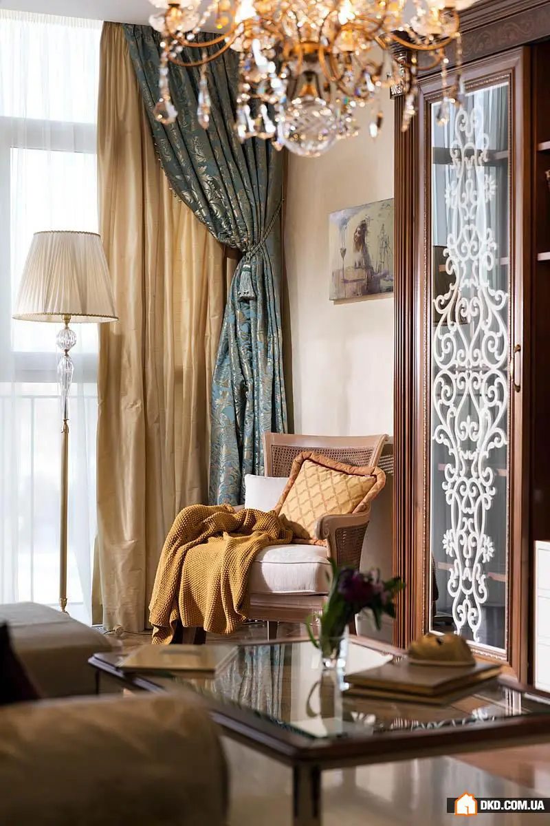 如何打造宽敞的客厅：来自基辅的真实案例