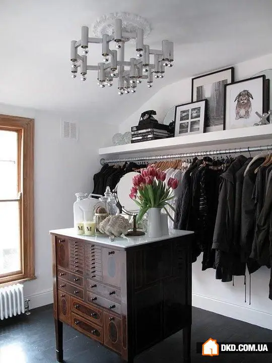 If There's No Room for a Wardrobe in the Bedroom: 5 Ideas for Clothing Storage