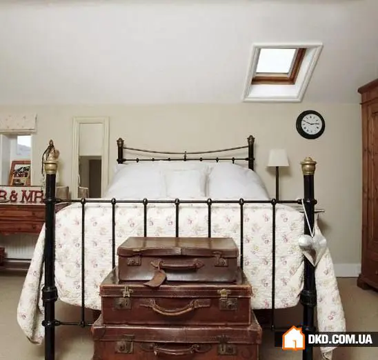 If There's No Room for a Wardrobe in the Bedroom: 5 Ideas for Clothing Storage