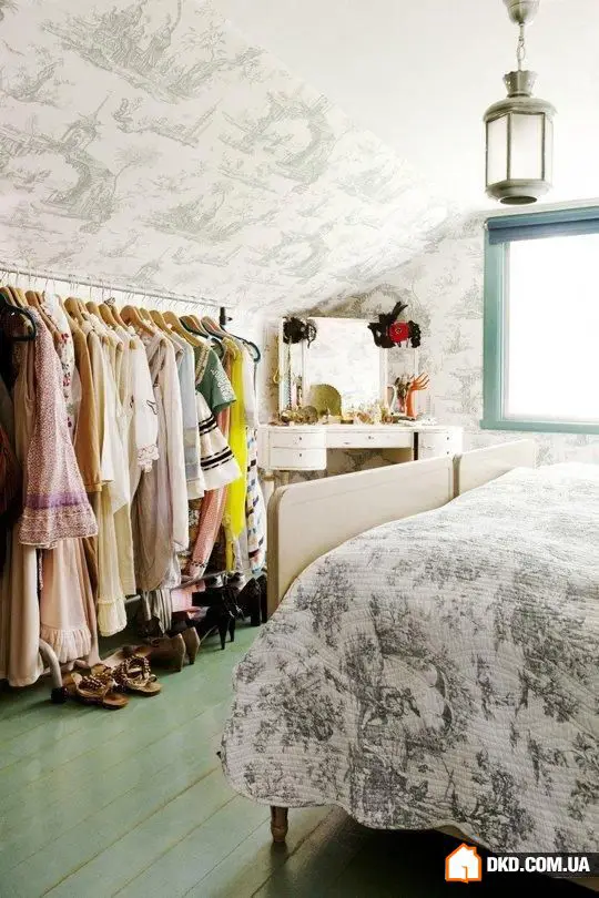If There's No Room for a Wardrobe in the Bedroom: 5 Ideas for Clothing Storage
