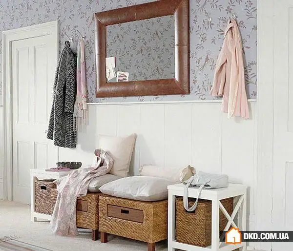 How to Save Space in the Entry Hall: 5 Simple Tips