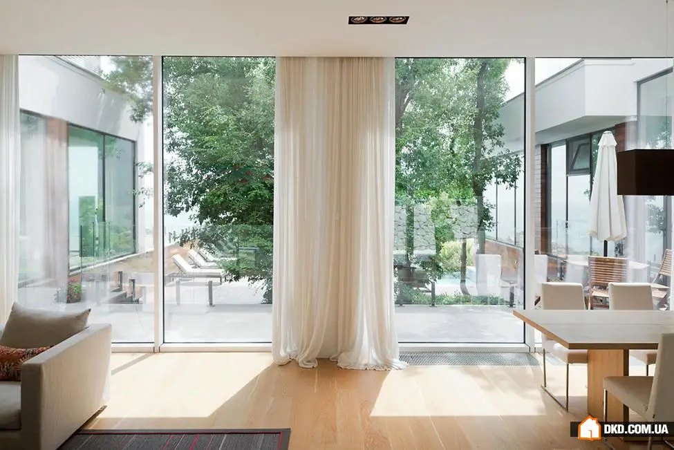 舒适极简主义:克里米亚地中海风格别墅