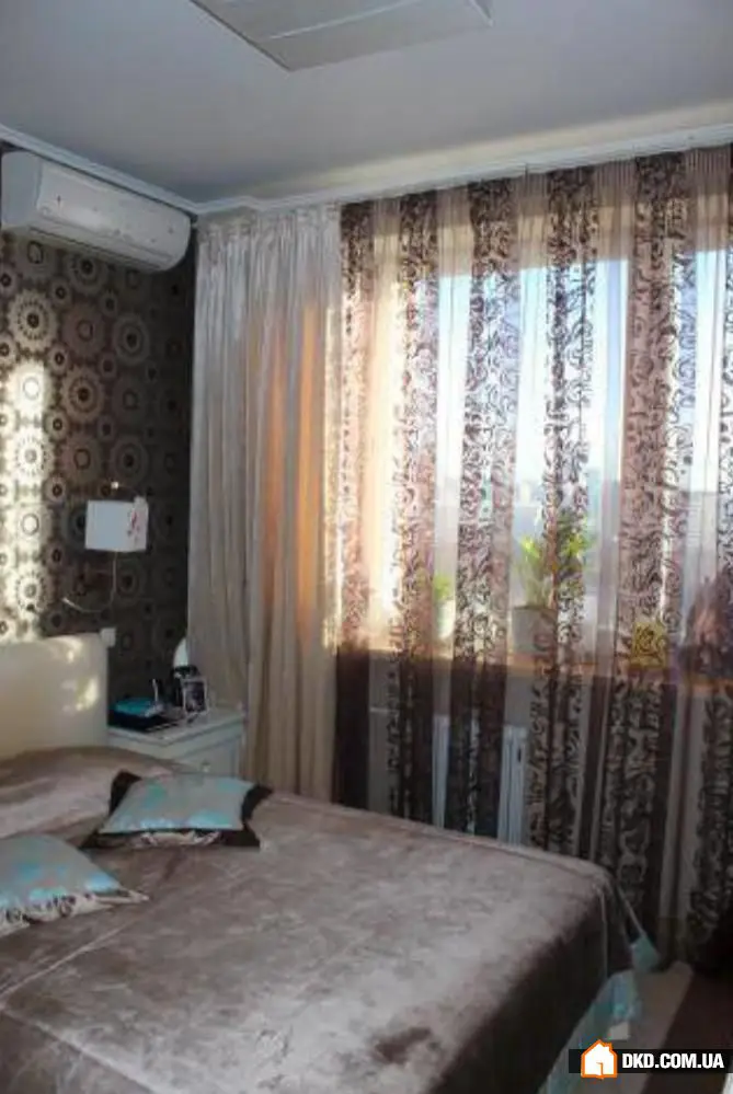 本周室内设计:Vernadsky大道上的都市公寓