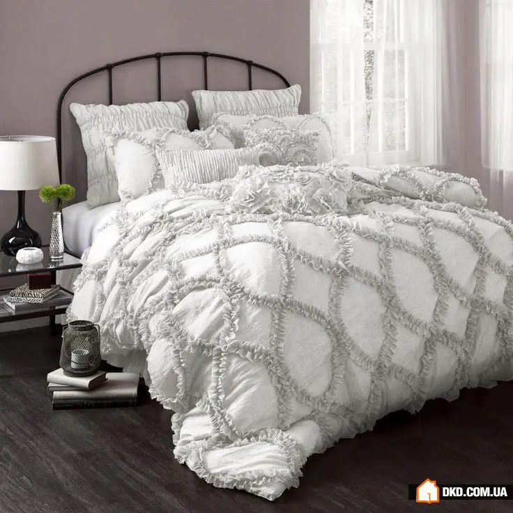 Як організувати спальню за феншую: 5 порад експерта