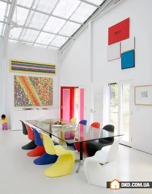 玻璃餐桌与空间设计