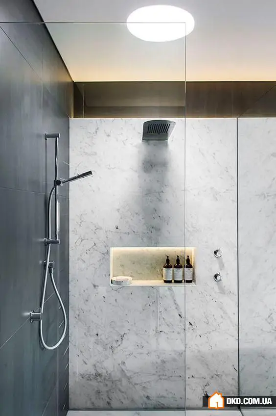 浴室装修中的水下岩石：专家建议