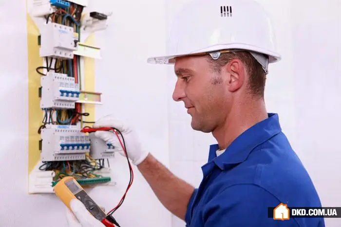 如何减少电费支出：12个实用小贴士