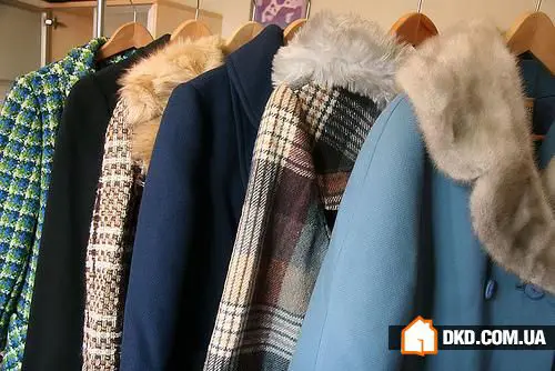 如何收纳和保存冬季衣物直到秋季:10个实用建议