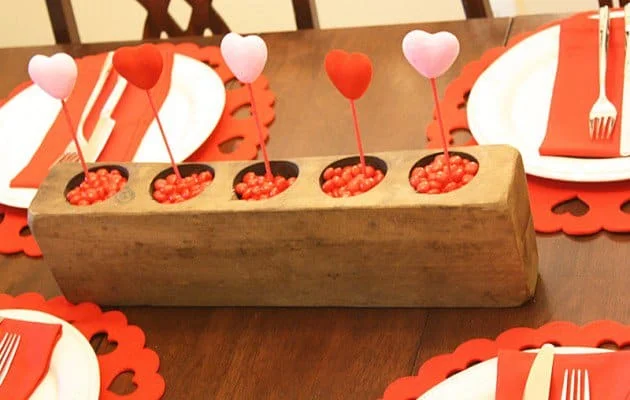 11. Centro de mesa divertido para el Día de San Valentín