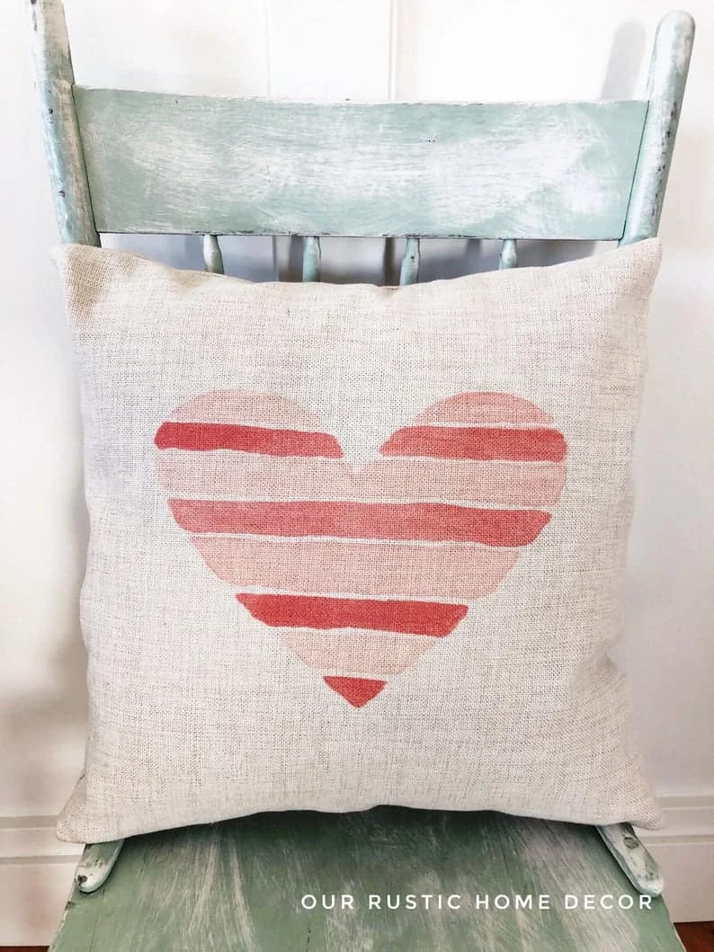 4. Almohada con corazón