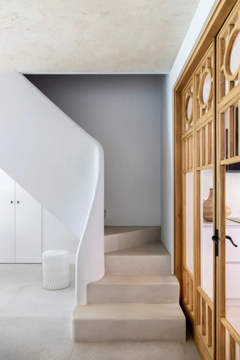 马德里郊区别墅的优雅家居氛围