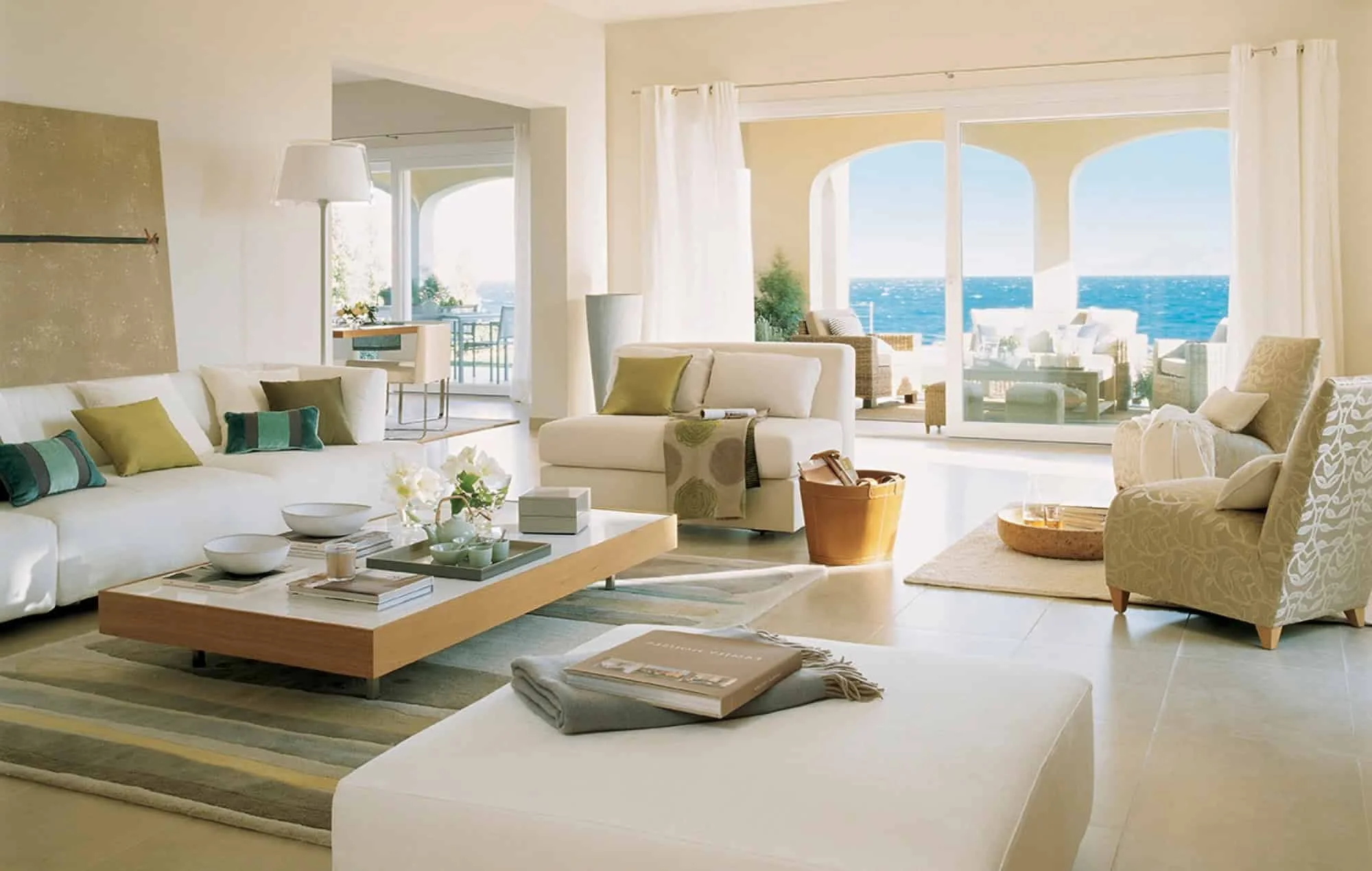 7. OBSERVANDO ENTRE ARCOS