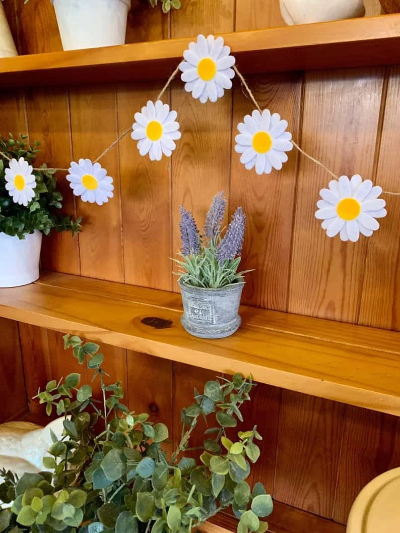 9. https://www.etsy.com/listing/1044256033/linen-garland-scallop-summer-wind