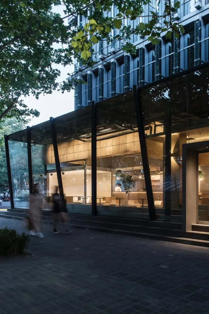 Тепло уличного угла: 3li Community