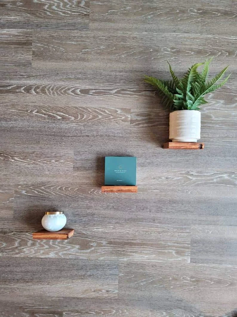 13. 再生木材漂浮式搁板