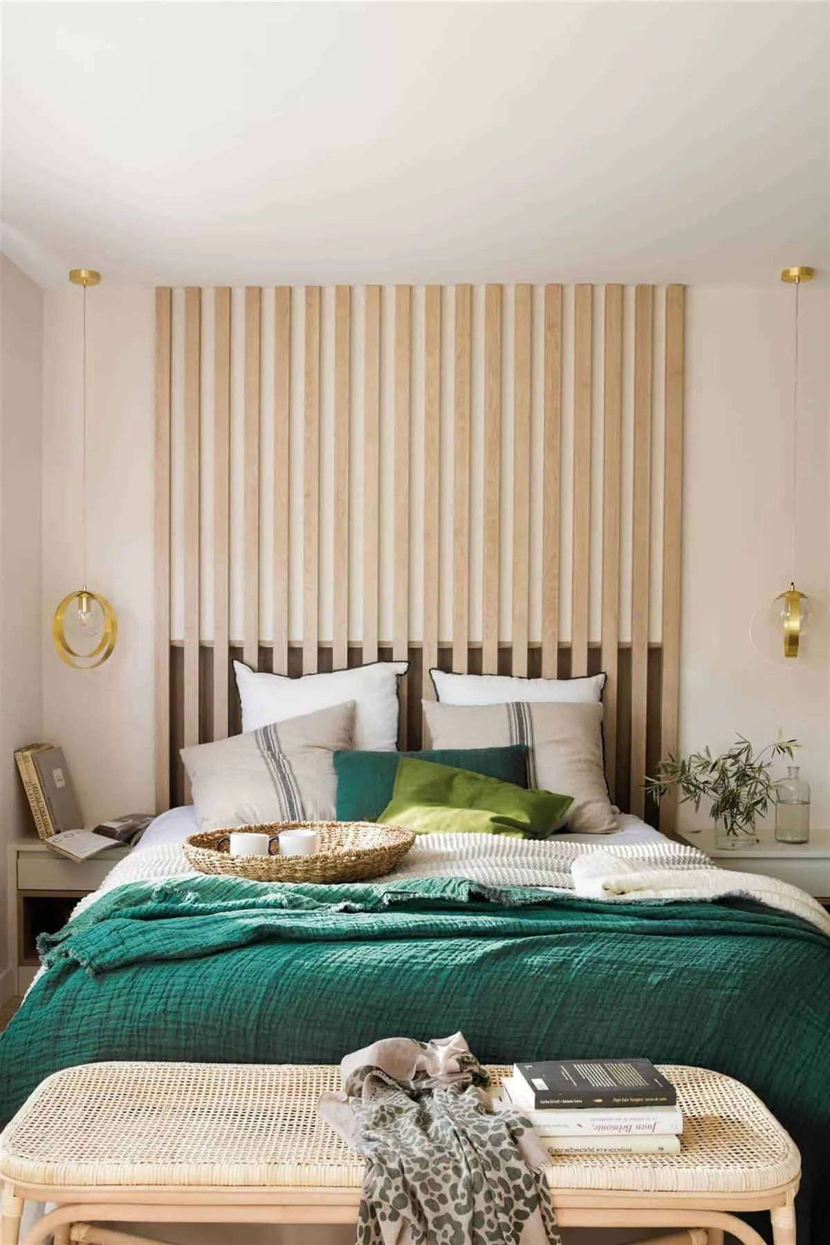 Decorating the bedroom with super modern headboards