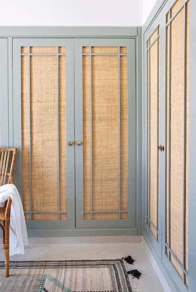 Advantages of corner wardrobe