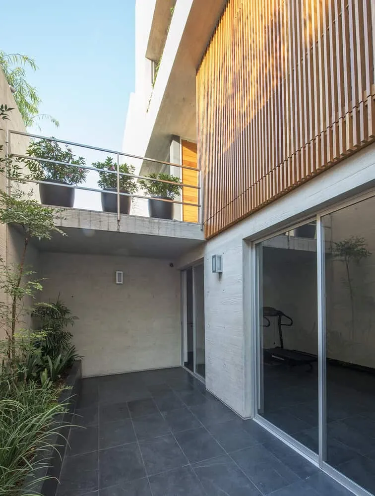 位于秘鲁利马的Jaime Ortiz de Zevallos设计的V宅