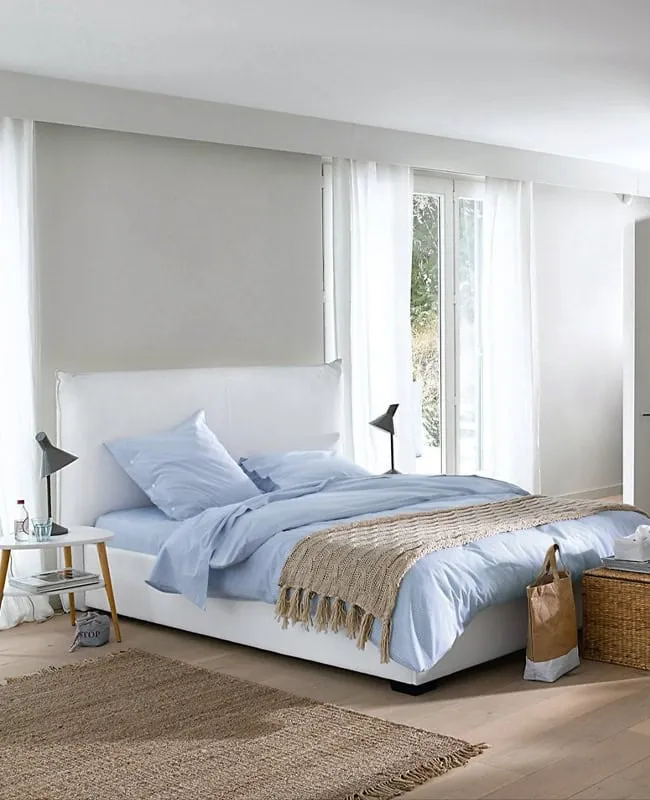 带储物空间的成人卧室床