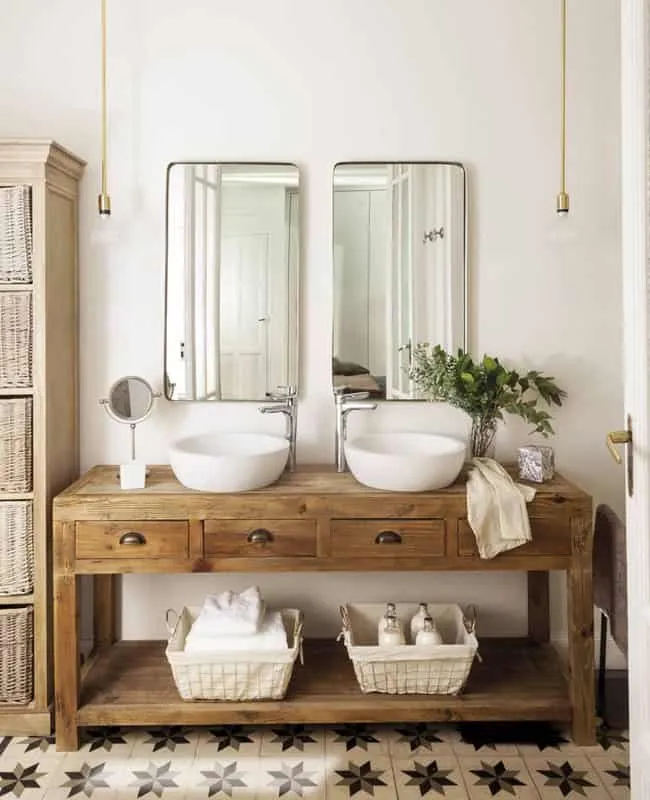 带有木质元素的浴室装饰灵感