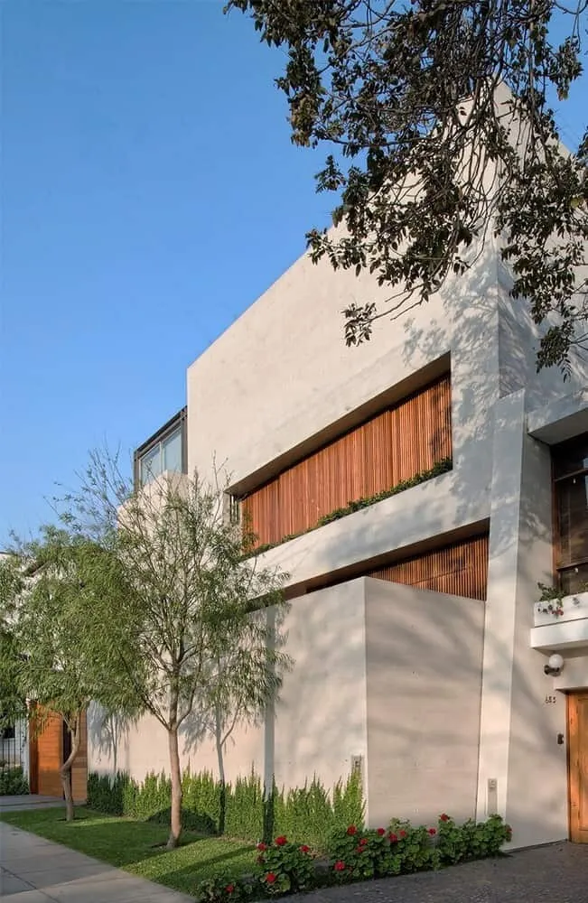 位于秘鲁利马的Jaime Ortiz de Zevallos设计的V宅
