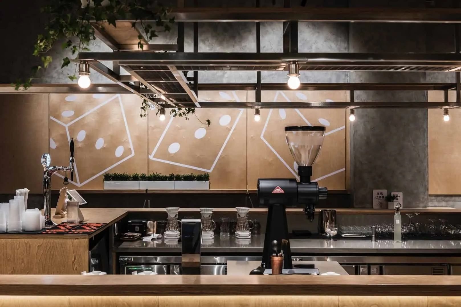 Тепло уличного угла: 3li Community